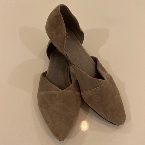 Eileen Fisher Flats - Picture 1 of 10